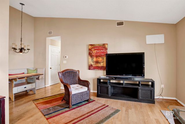 2200 2nd Street 304A, Gulf Shores, AL 36542
