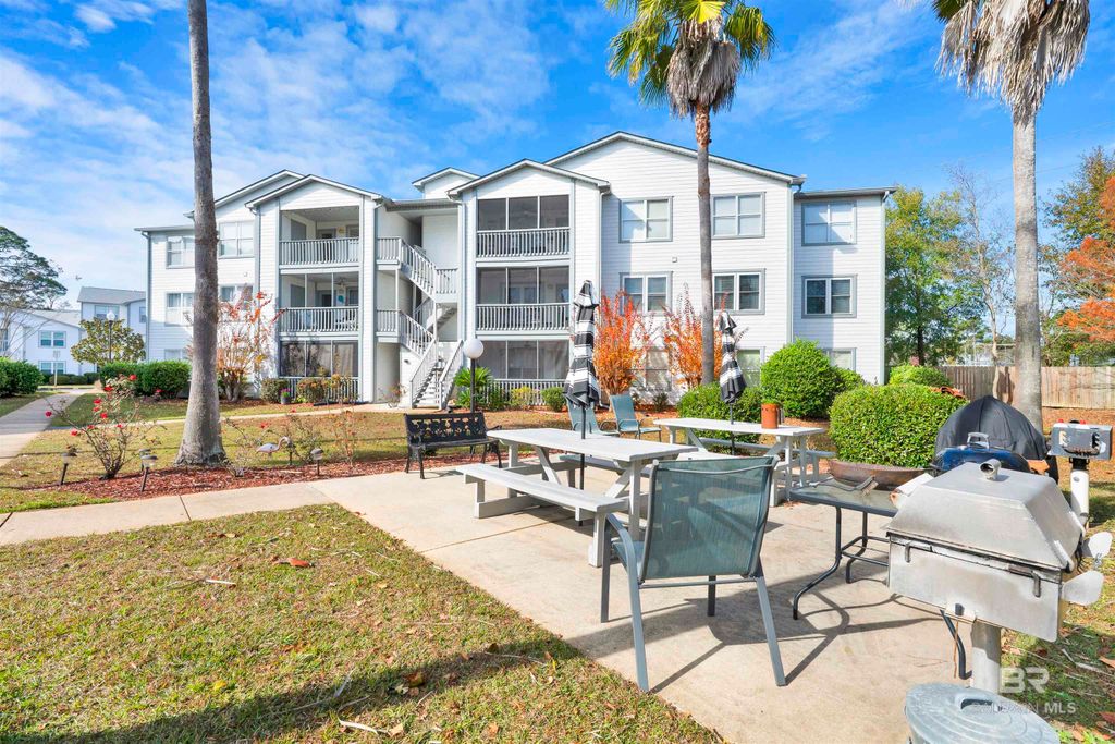 2200 2nd Street 304A, Gulf Shores, AL 36542