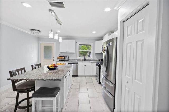 3740 13th AVE SW, Naples, FL 34117