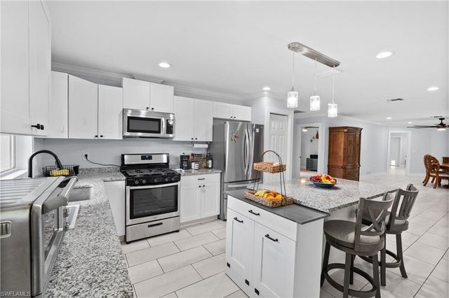 3740 13th AVE SW, Naples, FL 34117