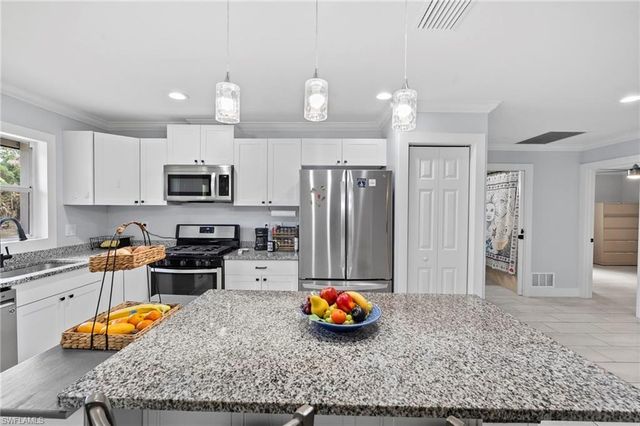 3740 13th AVE SW, Naples, FL 34117