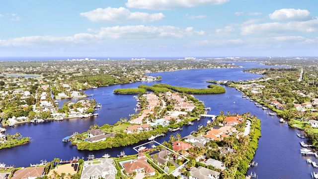 18989 SE Windward Island Lane, Jupiter, FL 33458