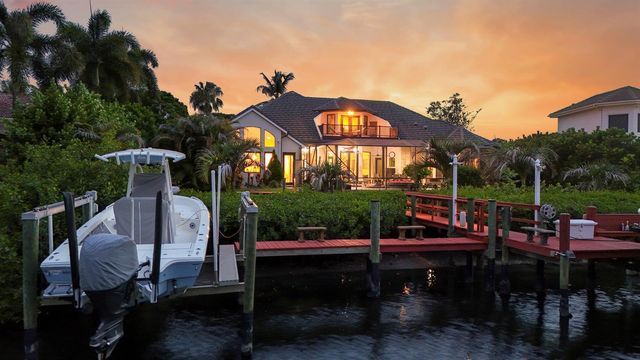 18989 SE Windward Island Lane, Jupiter, FL 33458