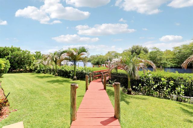 18989 SE Windward Island Lane, Jupiter, FL 33458