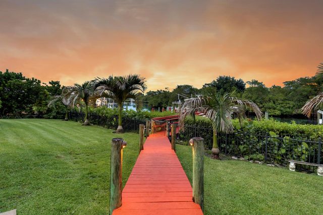 18989 SE Windward Island Lane, Jupiter, FL 33458