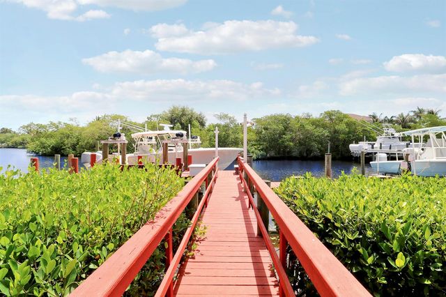 18989 SE Windward Island Lane, Jupiter, FL 33458