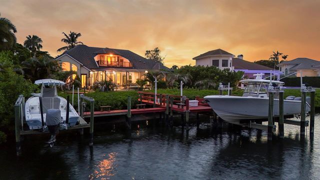 18989 SE Windward Island Lane, Jupiter, FL 33458