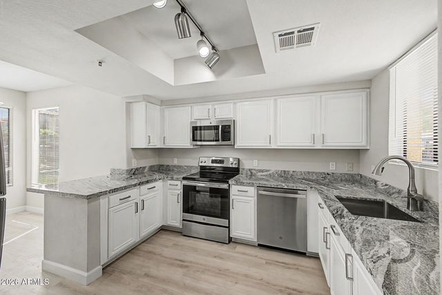 4925 E DESERT COVE Avenue 136, Scottsdale, AZ 85254