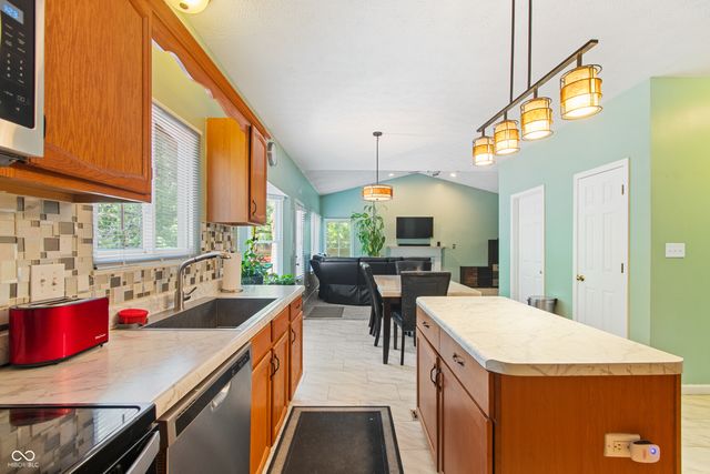 4851 Rocky Knob Lane, Indianapolis, IN 46254