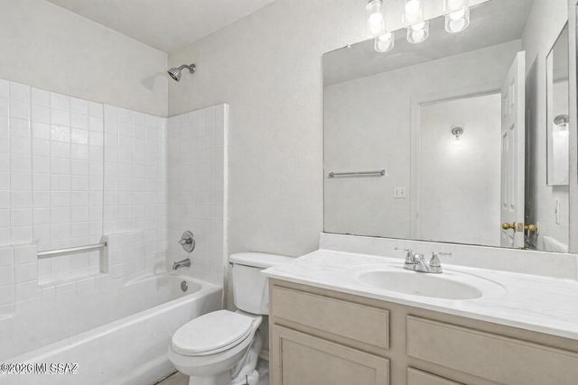 2202 W Burlwood Way, Tucson, AZ 85745