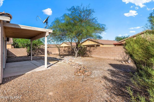 2202 W Burlwood Way, Tucson, AZ 85745