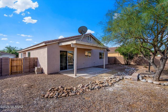 2202 W Burlwood Way, Tucson, AZ 85745