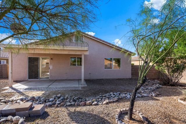 2202 W Burlwood Way, Tucson, AZ 85745