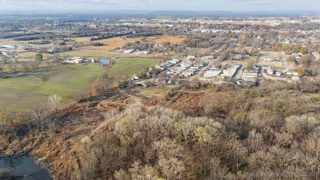 14245 N Cincinnati Avenue, Skiatook, OK 74070