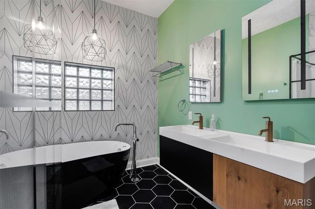 724 Union Avenue, Belleville, IL 62220