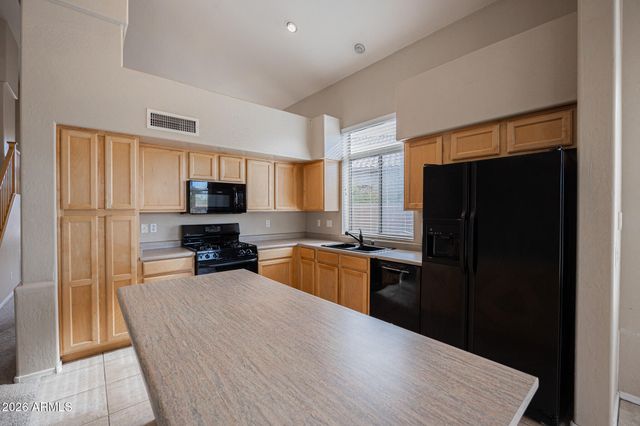 522 N KIMBERLEE Way, Chandler, AZ 85225