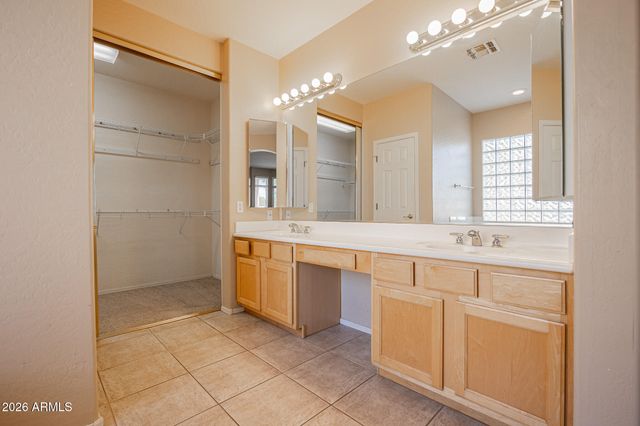 522 N KIMBERLEE Way, Chandler, AZ 85225