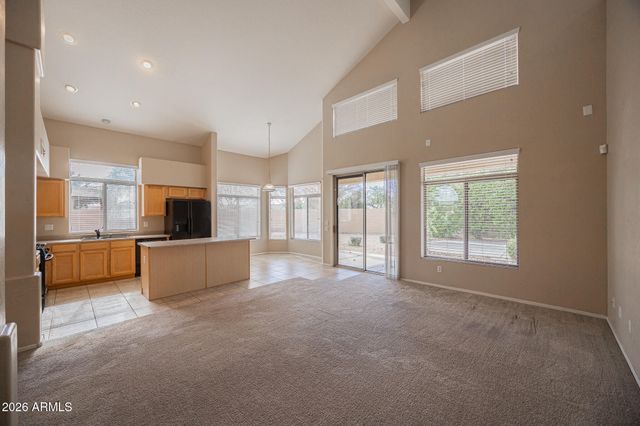 522 N KIMBERLEE Way, Chandler, AZ 85225