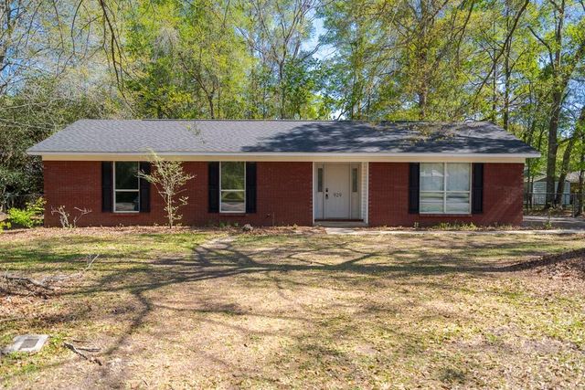 929 Joaneen Drive, Saraland, AL 36571