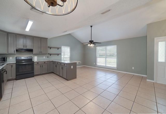 929 Joaneen Drive, Saraland, AL 36571