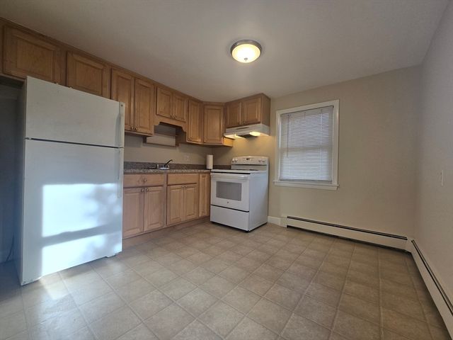 5 Tappan St 2, Melrose, MA 02176