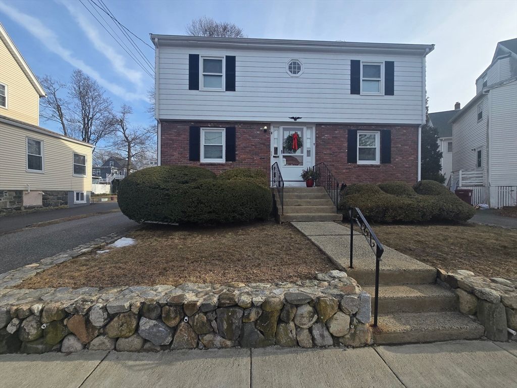 5 Tappan St 2, Melrose, MA 02176
