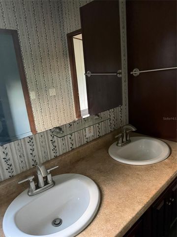217 LONGVIEW AVENUE, Lady Lake, FL 32159