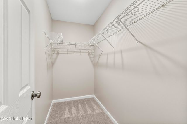 3214 Maldon Dr, Louisville, KY 40216