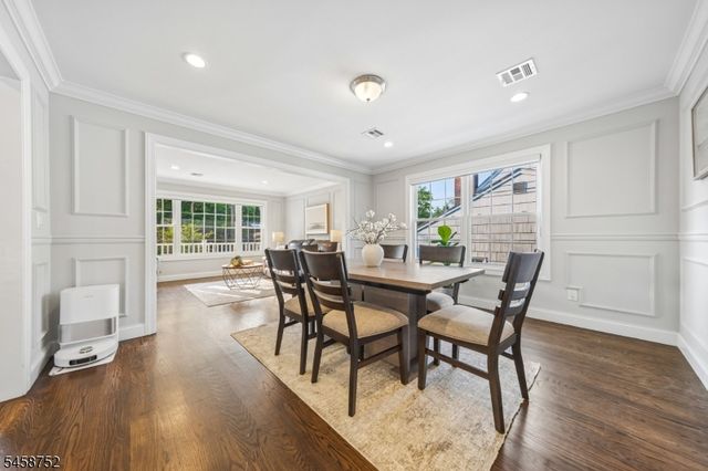 9 Burnet Hill Rd, Livingston Twp., NJ 07039