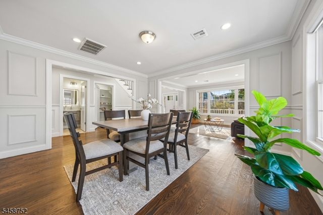 9 Burnet Hill Rd, Livingston Twp., NJ 07039