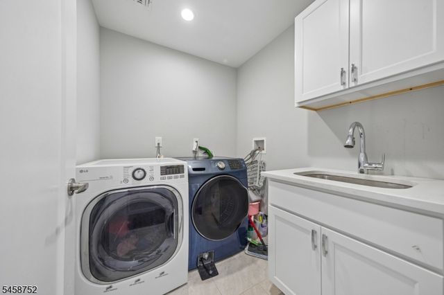 9 Burnet Hill Rd, Livingston Twp., NJ 07039
