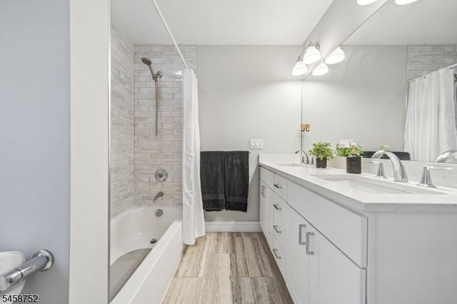 9 Burnet Hill Rd, Livingston Twp., NJ 07039