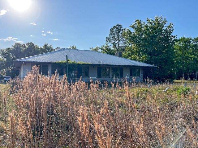 550 CEDAR CREEK ROAD 2, Palatka, FL 32177