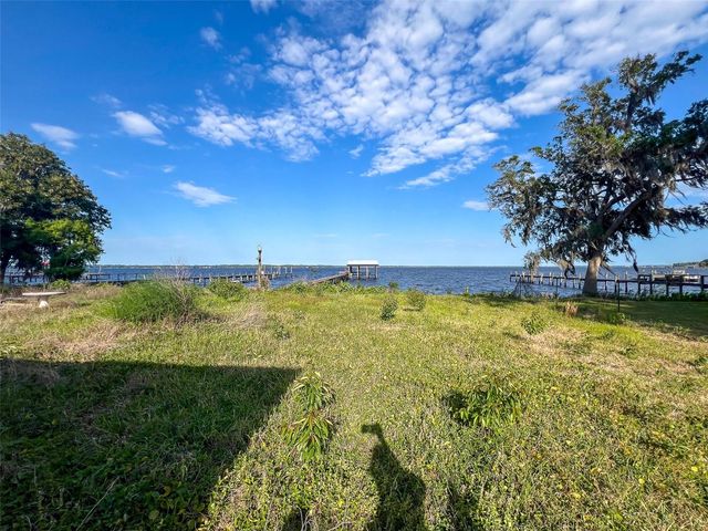 550 CEDAR CREEK ROAD 2, Palatka, FL 32177