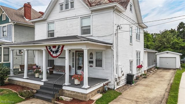 419 Williams Avenue, Williamstown, WV 26187