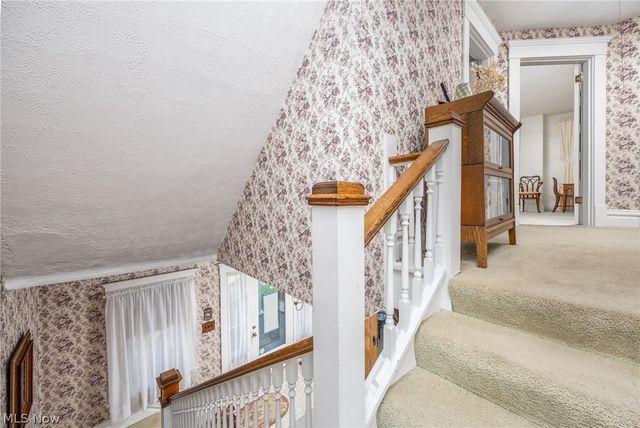 419 Williams Avenue, Williamstown, WV 26187