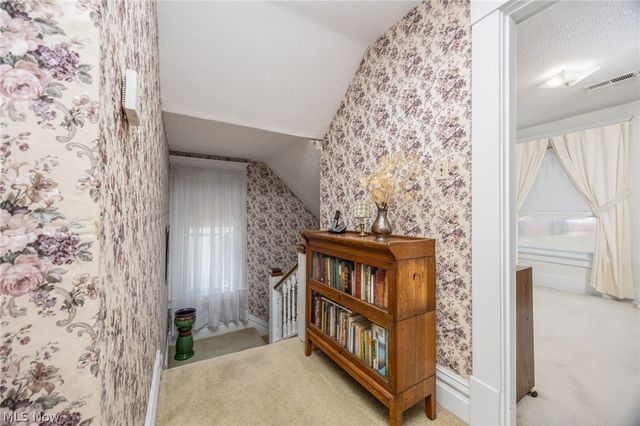 419 Williams Avenue, Williamstown, WV 26187