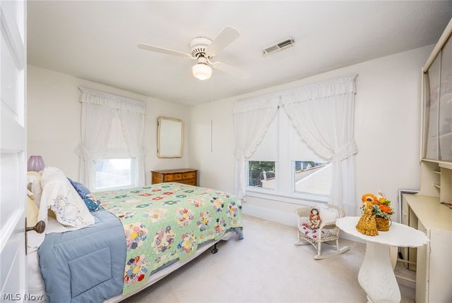 419 Williams Avenue, Williamstown, WV 26187