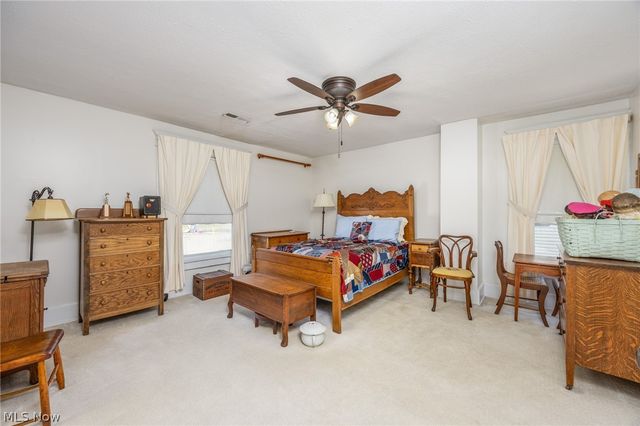 419 Williams Avenue, Williamstown, WV 26187