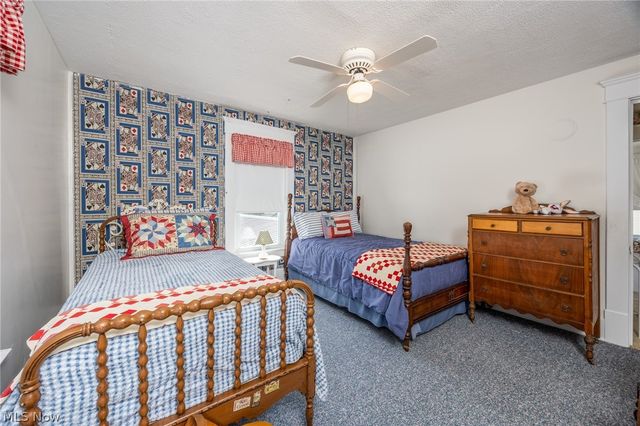 419 Williams Avenue, Williamstown, WV 26187