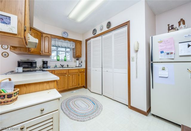 419 Williams Avenue, Williamstown, WV 26187