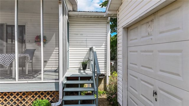 419 Williams Avenue, Williamstown, WV 26187