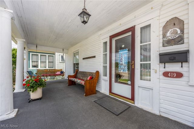 419 Williams Avenue, Williamstown, WV 26187