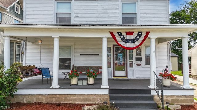 419 Williams Avenue, Williamstown, WV 26187