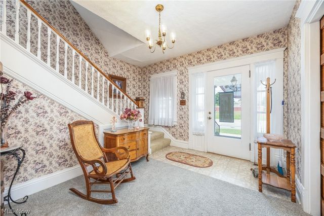 419 Williams Avenue, Williamstown, WV 26187