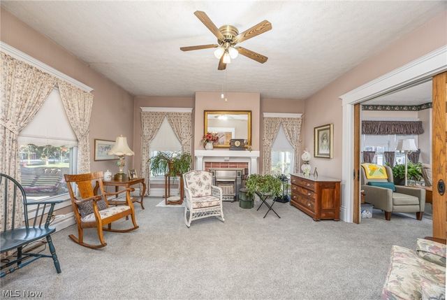 419 Williams Avenue, Williamstown, WV 26187