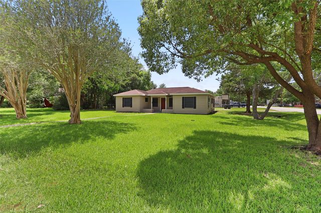 102 S 5th Street, Alvin, TX 77511