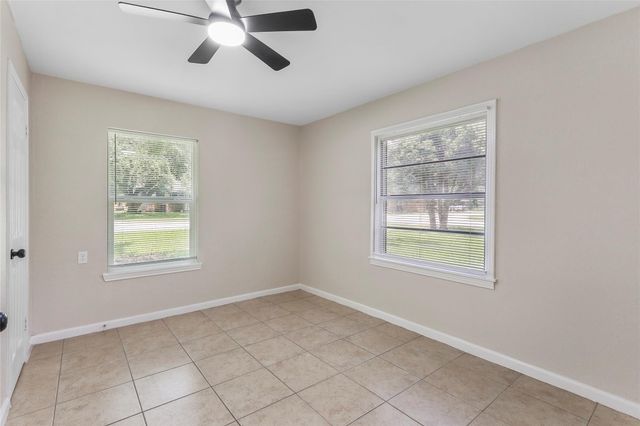 102 S 5th Street, Alvin, TX 77511