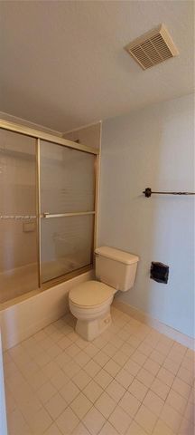 1900 Diana Dr 3A, Hallandale Beach, FL 33009