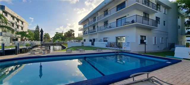 1900 Diana Dr 3A, Hallandale Beach, FL 33009